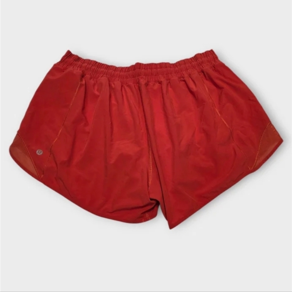 Size 14 - Lululemon Hotty Hot Short II *Long 4"